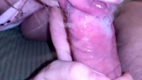 Persuaded girlfriend for blowjob while parents...